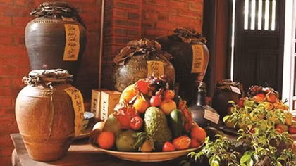 Rượu hoa thơm hương Tết