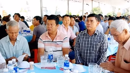 Bà rịa - Vũng Tàu: Ngư dân được tặng quà, mời ăn sáng đầu năm để chung tay gỡ thẻ vàng IUU