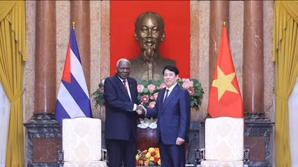 Làm sâu sắc hơn nữa mối quan hệ mẫu mực Việt Nam - Cuba