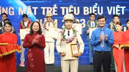 Lặng thầm cống hiến cho một thanh xuân rực rỡ