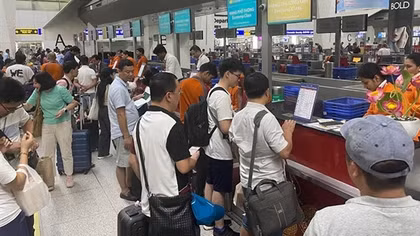 Giá vé máy bay đã “hạ nhiệt”