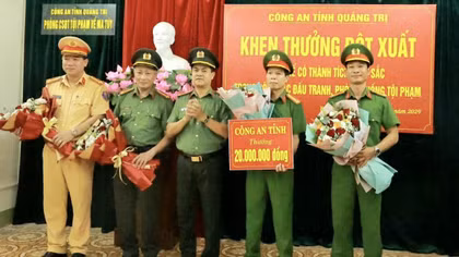 Công an Quảng Trị khen thưởng vụ phá sới bạc gần 1 tỷ đồng