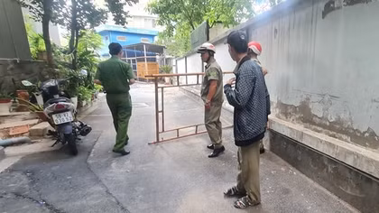 Người đàn ông 74 tuổi rơi từ tầng 11 chung cư, tử vong