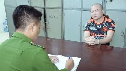 Trốn sang Campuchia làm chủ doanh nghiệp vẫn không thoát