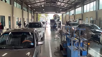 Nguy cơ ùn tắc đăng kiểm xe ôtô tái diễn