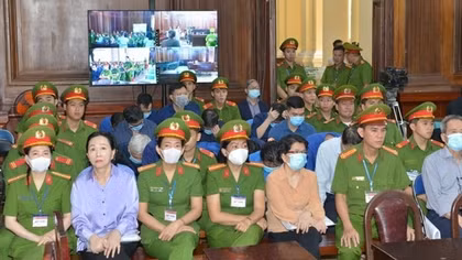 Cựu giám đốc "nói không" với ký hoàn thiện hồ sơ giúp Trương Mỹ Lan là ai?