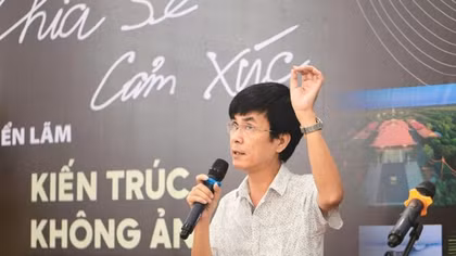 ​​​​​​​Nghệ sĩ nhiếp ảnh Giang Sơn Đông - Bay trên nóc nhà thành phố