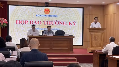 Đơn hàng gia tăng, hoạt động xuất khẩu phục hồi mạnh mẽ