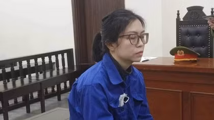 Chiếm đoạt hàng chục tỷ đồng từ mượn danh bố mẹ làm ở nhà máy in tiền