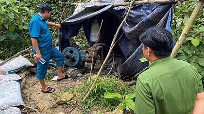 Quảng Nam xử lý kiên quyết “vàng tặc”