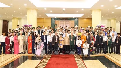 Học Bác trong đời sống hôm nay