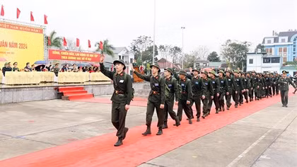 Tiếp nhận nhiều công dân thực hiện nghĩa vụ tham gia CAND 2024