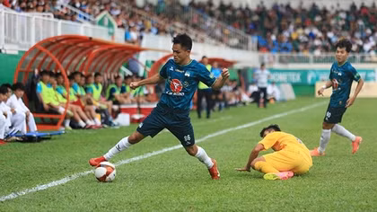 Cuộc đua trụ hạng V.League khó khăn