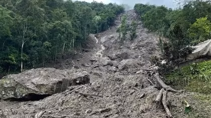 Lở đất ở vùng núi Himalaya, ít nhất 10 người thiệt mạng và hàng ngàn người mắc kẹt