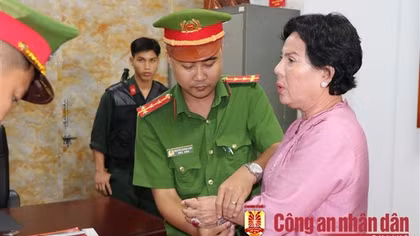 Công an TP Phú Quốc bắt đối tượng dùng giấy giả để bán đất