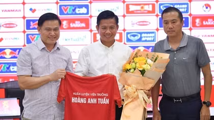 Lộ diện người thay thế ông Troussier làm HLV trưởng ĐT U23 Việt Nam