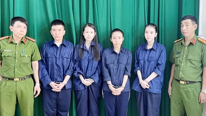 Phía sau các tụ điểm ăn chơi “thác loạn” thu lợi cả chục tỷ đồng/tháng