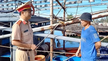 Công an Quảng Nam chung sức gỡ “thẻ vàng” IUU