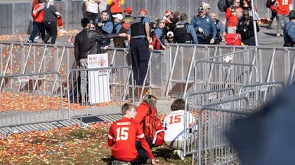 Vụ xả súng Super Bowl: 3 đối tượng bị kết án buôn lậu vũ khí