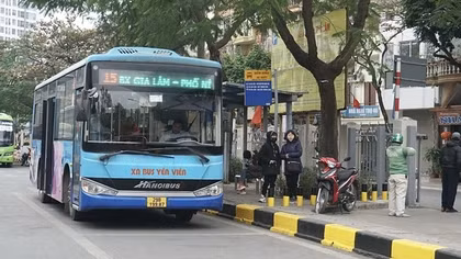 Chấn chỉnh lái xe buýt vi phạm giao thông, dừng sai điểm đỗ