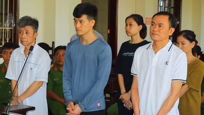 Tuyên án nhóm người nhận hối lộ tại Trung tâm đăng kiểm 66-02D