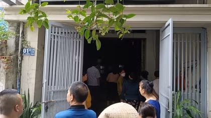 Phát hiện 2 mẹ con tử vong trong ngôi nhà cháy