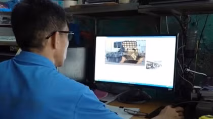 Người đam mê chế tạo mô hình khí tài quân sự