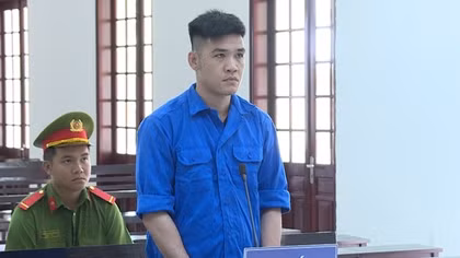 Lãnh án tù vì nổ súng dọa nhóm người đòi nợ bạn gái