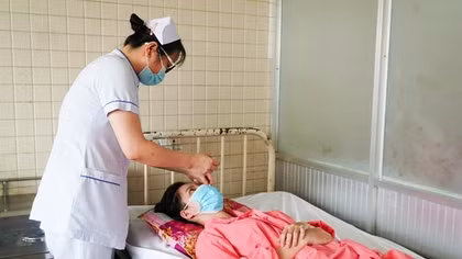 Nhiều trường hợp bị biến chứng nghiêm trọng do làm đẹp cấp tốc