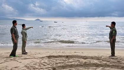 Công an viên cùng 2 đội viên Dân phòng dũng cảm cứu 3 em nhỏ đuối nước