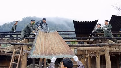 Công an Lai Châu: Chung tay xóa nhà tạm, nhà dột nát