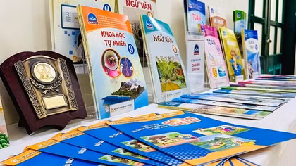 Hà Nội chuẩn bị chọn sách giáo khoa lớp 9 năm học 2024-2025