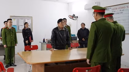 Giám đốc chỉ đạo thu học phí đào tạo lái xe vượt quy định
