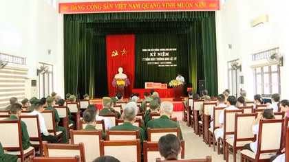 Đoàn Công tác của Bộ Công an thăm, tặng quà tại Trung tâm điều dưỡng thương binh Nho Quan