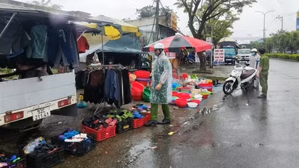 Công an Tiên Kỳ chung sức xây dựng đô thị văn minh