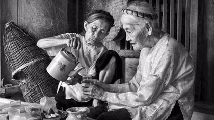 Người Việt uống trà