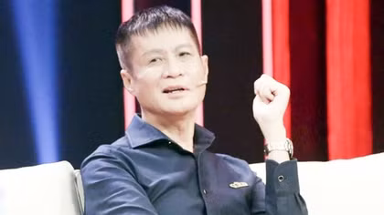 Lê Hoàng và món "lẩu kịch"