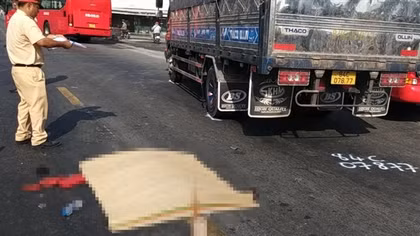 Người phụ nữ tử vong sau va chạm liên hoàn trên Quốc lộ 80
