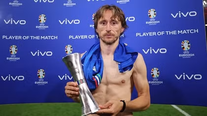 Luka Modric: Bóng đá thật tàn nhẫn
