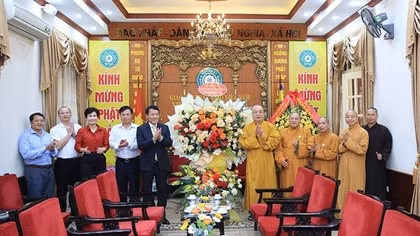 Lãnh đạo Bộ Công an chúc mừng Lễ Phật đản 2024
