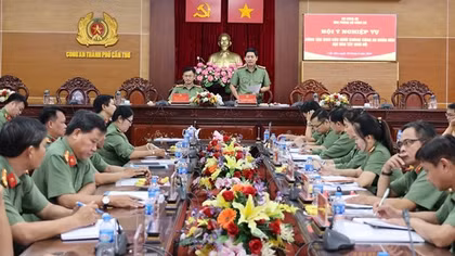 Đảm bảo kết nối liên thông công tác giao liên CAND