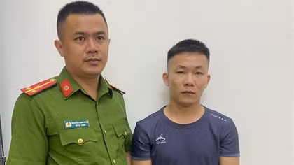 Nam thanh niên nửa đêm đi xế hộp cướp tiệm vàng Kim Sơn Hiền