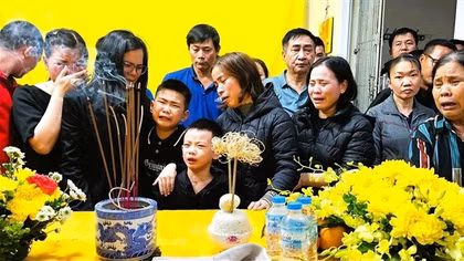 Ngày về đẫm nước mắt và chuyện đời thủy thủ