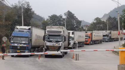 Tăng giao thương hàng hóa ở cửa khẩu Việt Nam – Trung Quốc