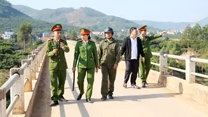 Trưởng Công an xã có duyên tháo gỡ những "điểm nóng"