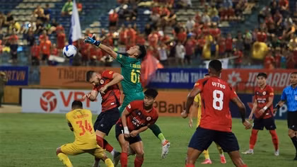 CLB Bóng đá Công an Hà Nội thua trận đầu tiên tại V.league 2024-2025