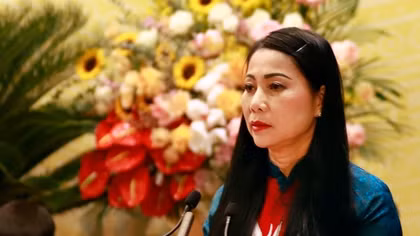 Tạm đình chỉ việc thực hiện nhiệm vụ đại biểu Quốc hội đối với bà Hoàng Thị Thúy Lan