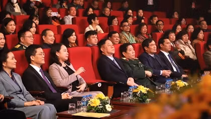 Ôn lại lịch sử vẻ vang của Đảng qua chương trình nghệ thuật “Giữ trọn niềm tin”