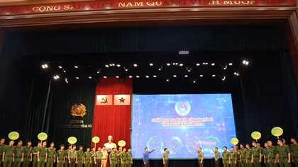 Tuổi trẻ Công an Thủ đô đồng loạt ra quân tình nguyện vì cộng đồng