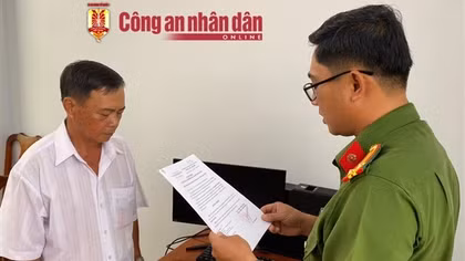 Chủ tịch và Kế toán UBND "bắt tay" tham ô tài sản